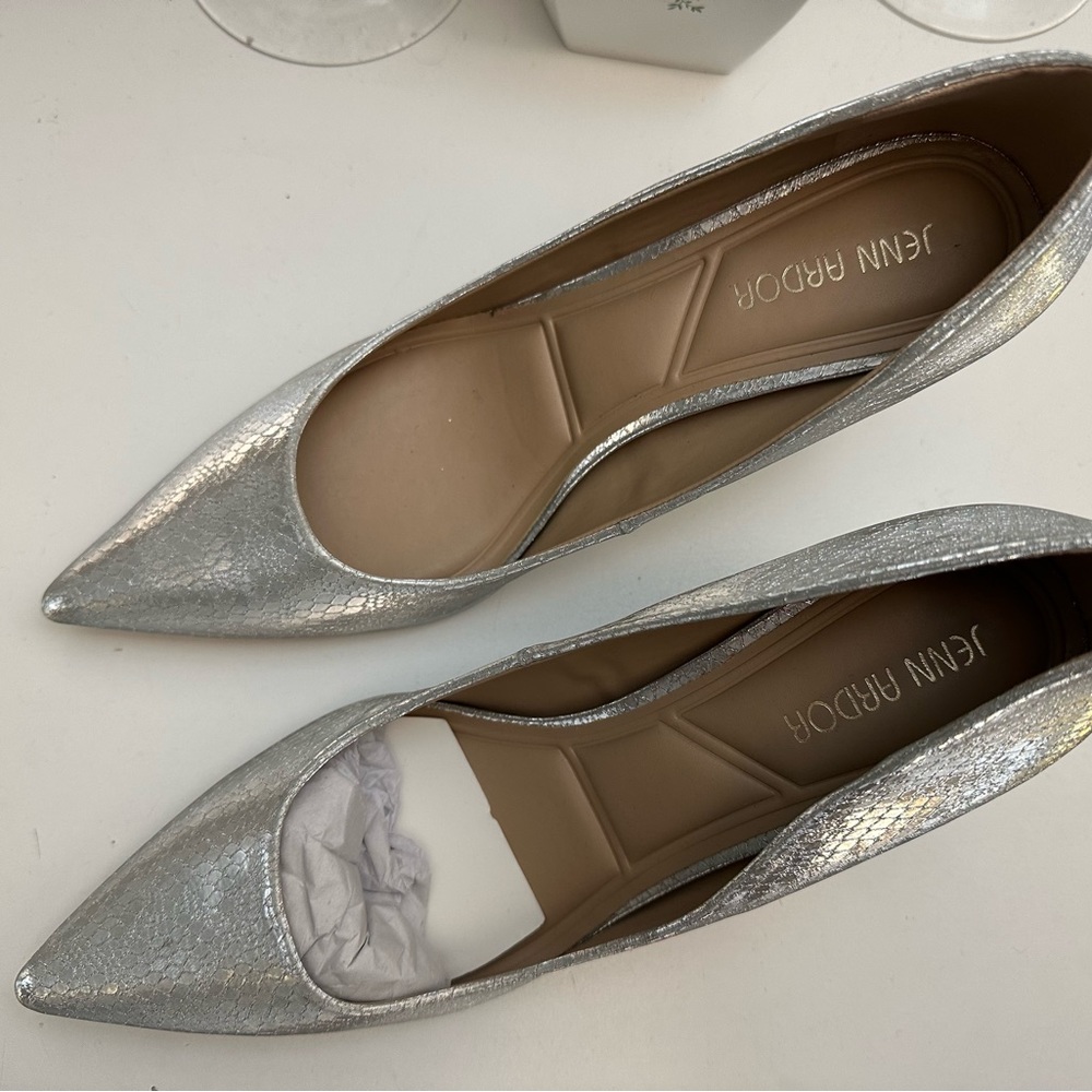 NEW| Metallic Silver Pointed Toe Stilettos Pumps - Picture 9 of 14